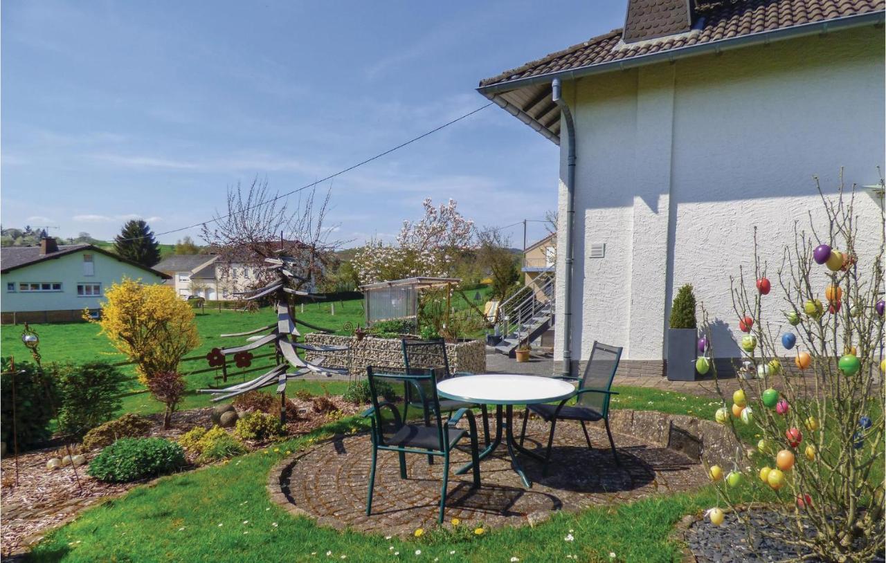 Cozy Apartment In Koerperich-Obersgegen With Wifi Korperich Bagian luar foto