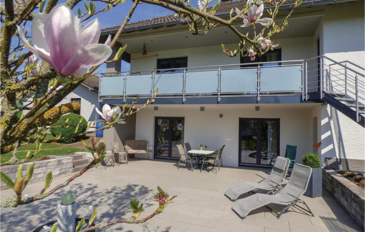 Cozy Apartment In Koerperich-Obersgegen With Wifi Korperich Bagian luar foto